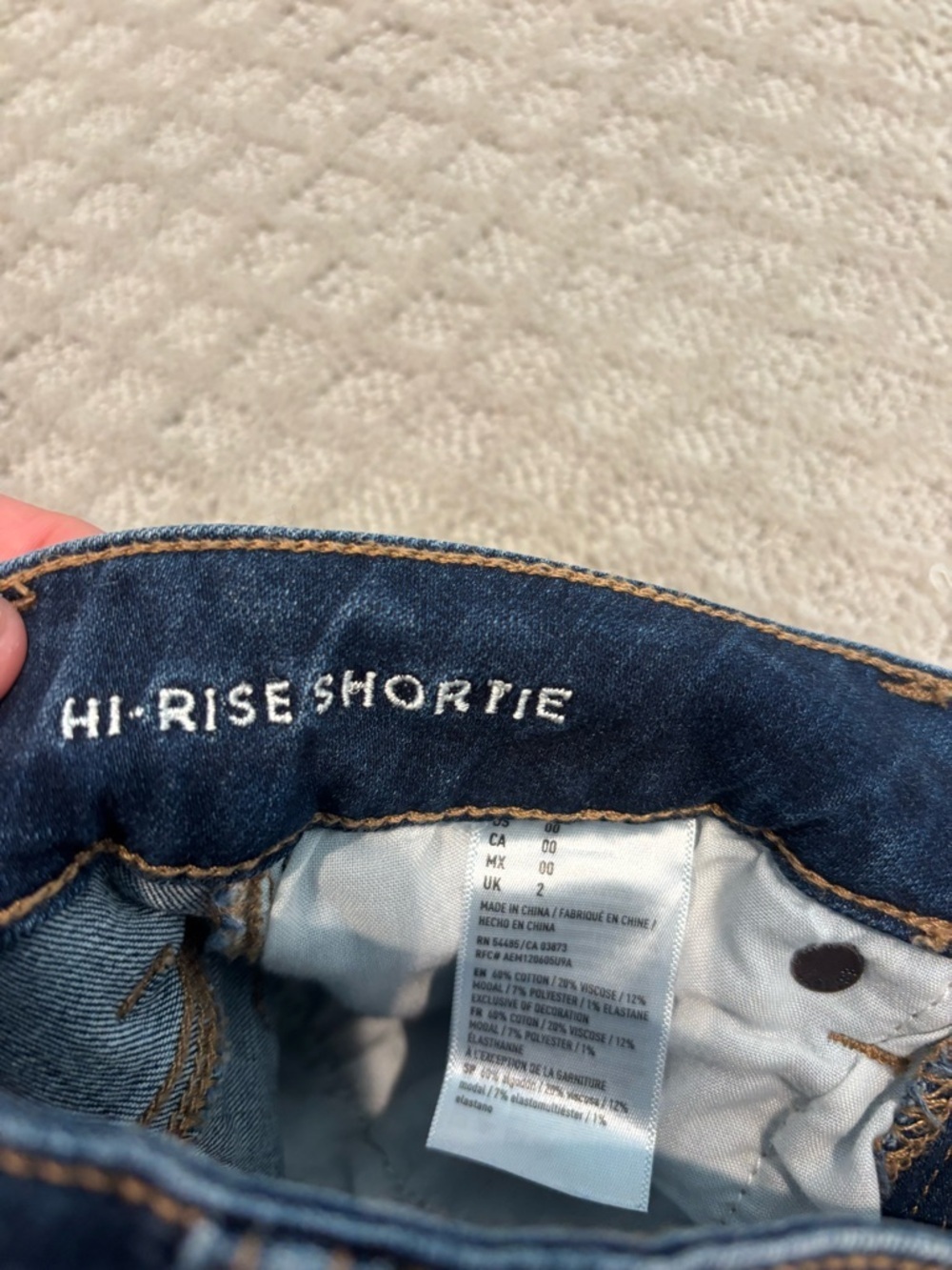 American Eagle Outfitters Women's Hi-Rise Shortie - Dark Blue Denim Size 00 - Picture 3 of 4